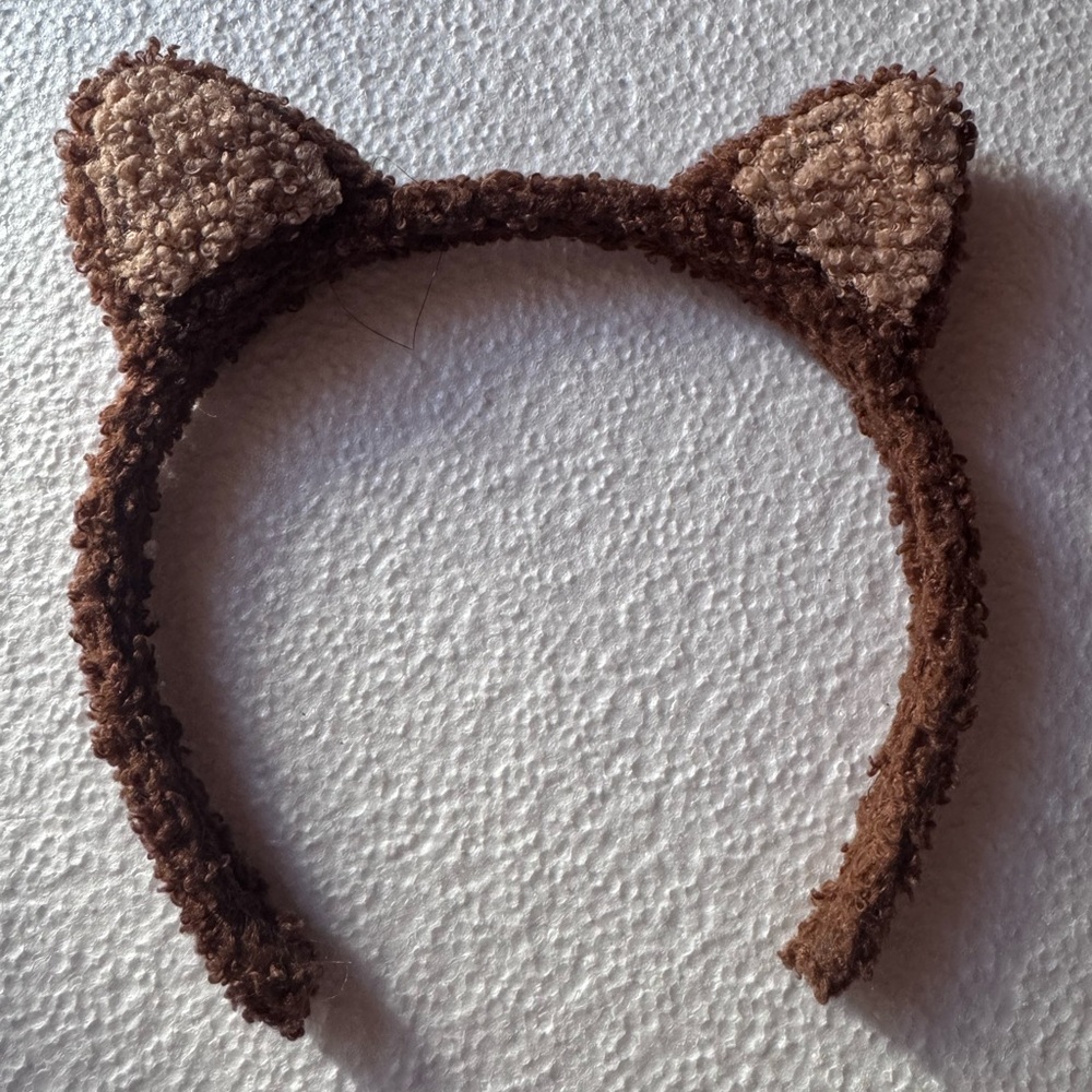 Gap Kids Brown Fuzzy Cat Ear Headband in EUC
